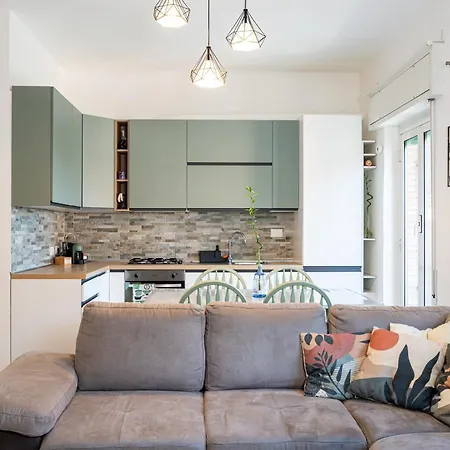 Casa Dei Girasoli - 15 Min Mirti - Colosseo Apartament